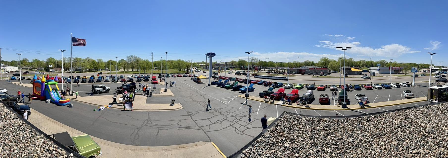 2026 Mustang Run photo 1