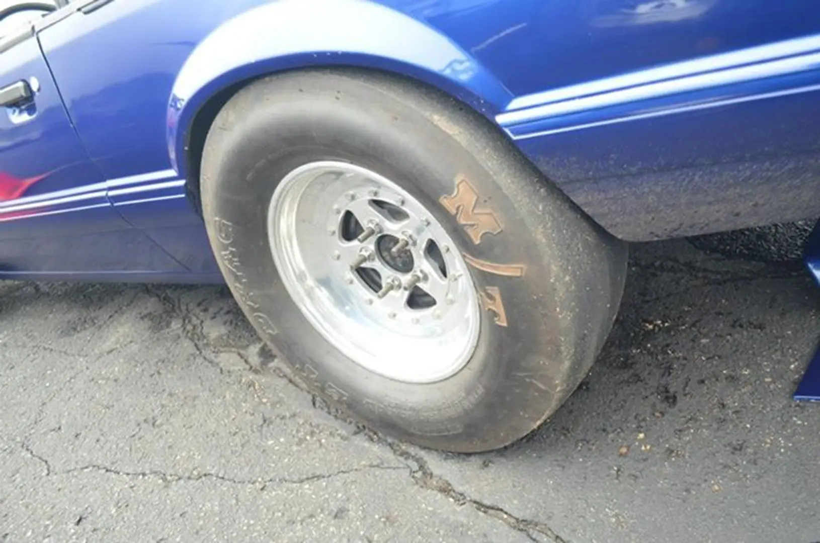 Rear wheel of a sports car