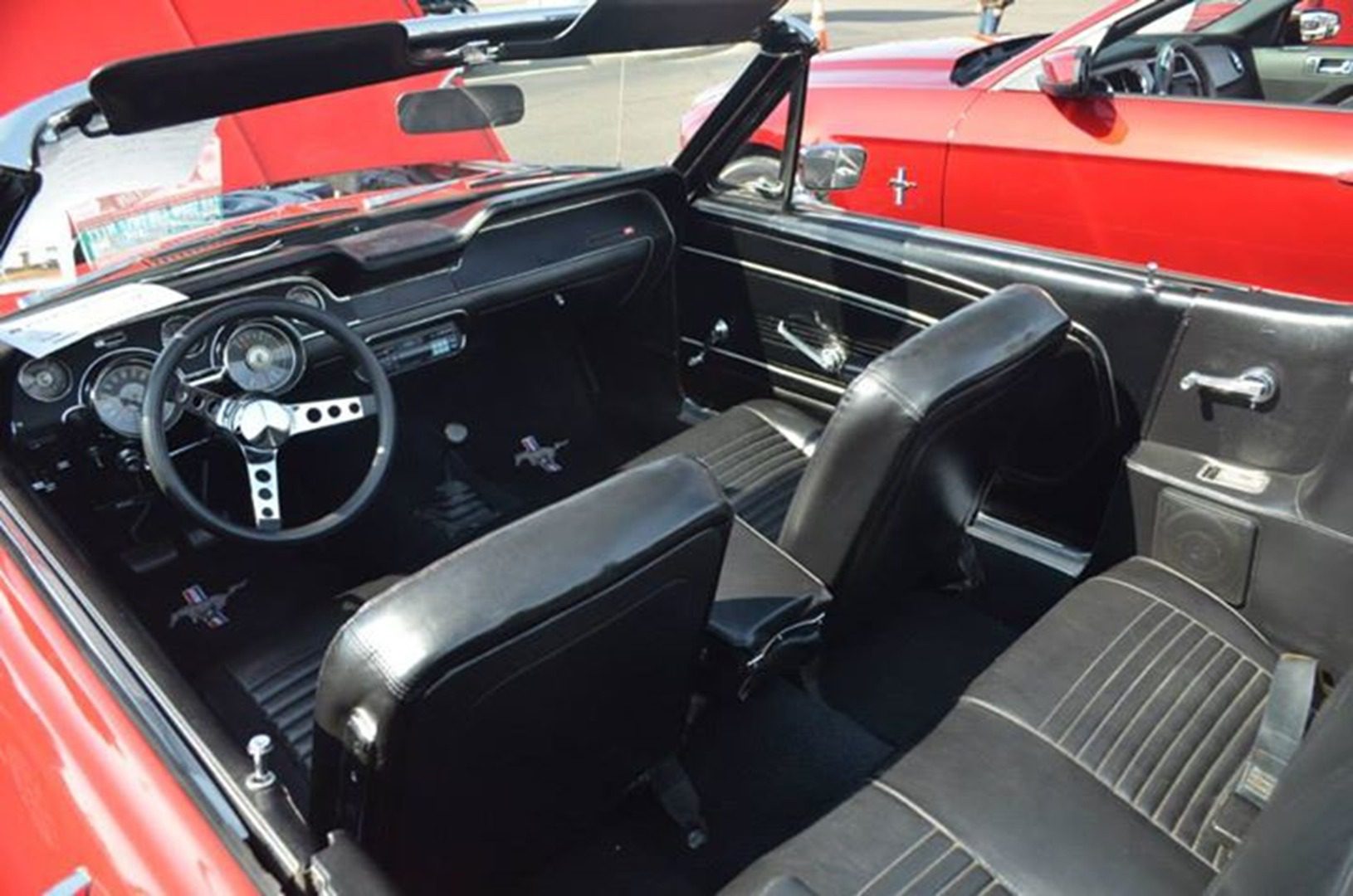 Retro automobile cabin design